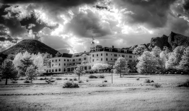 The-Stanley-Hotel-8x10