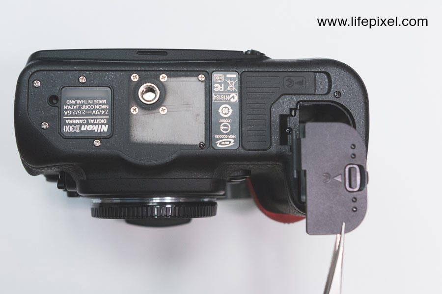 Nikon D300 infrared DIY tutorial step 2