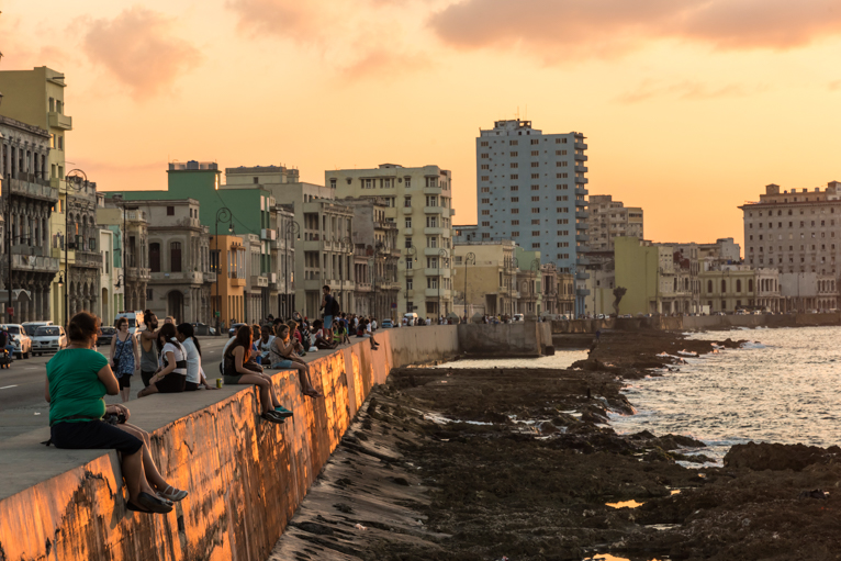 Photographing-Havana