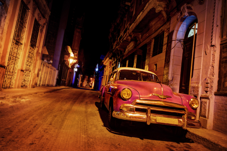 Photographing-Havana