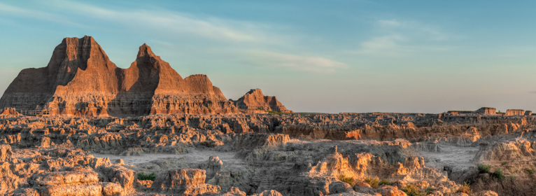 Photographing_badlands_NP