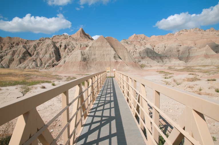 Photographing_badlands_NP